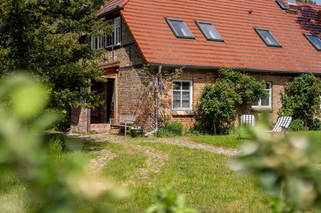 Fewo Am Wald Boek Buitenkant foto